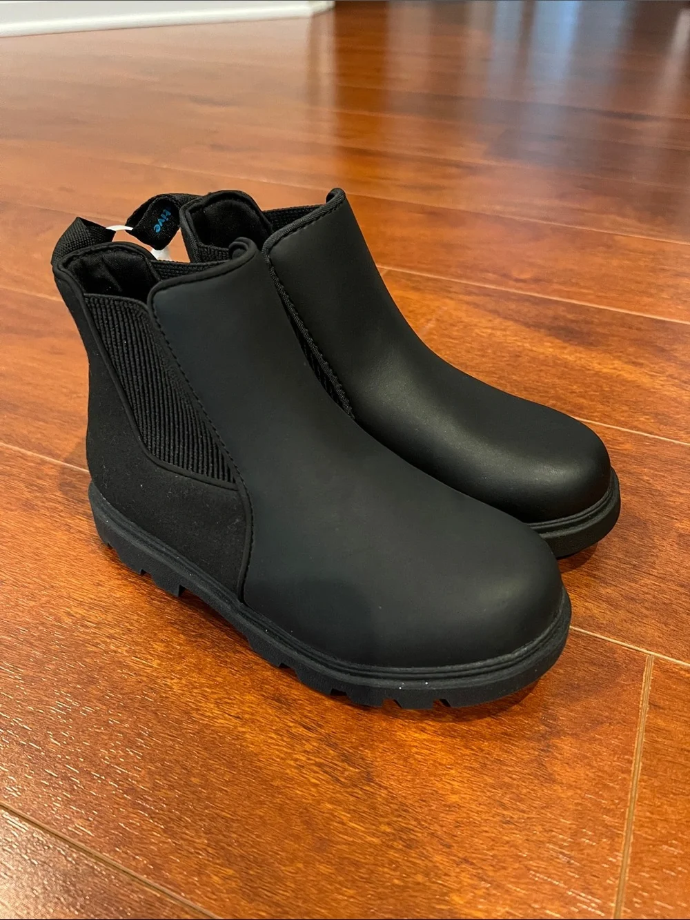 Native Black Kensington Treklite Chelsea Boot